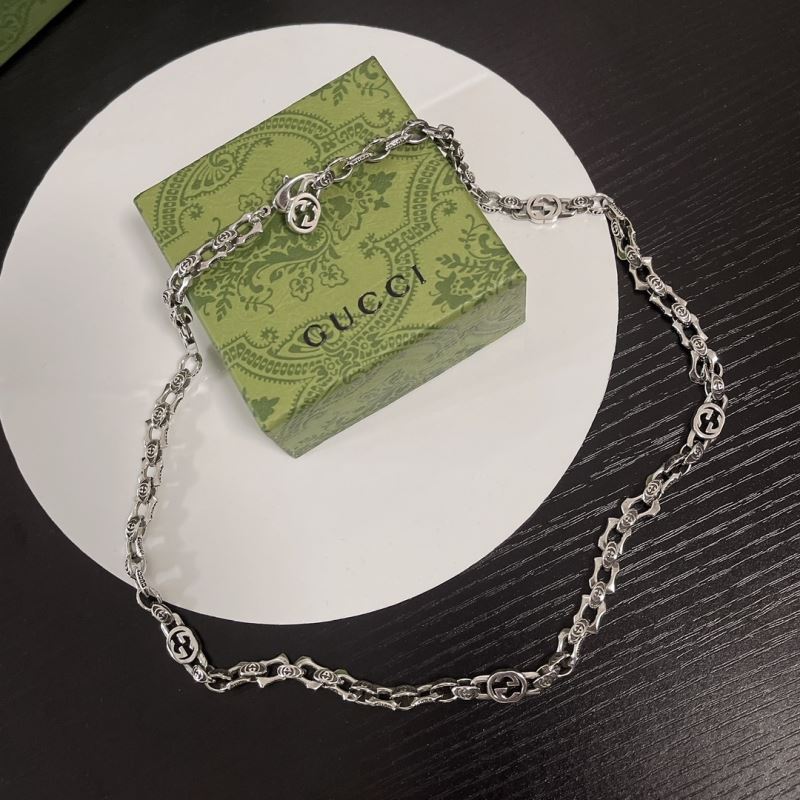 G*u*i necklaces